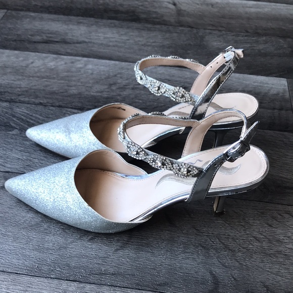 Nina Pointed Toe Sparkly Metallic Silver Heels - Picture 4 of 11